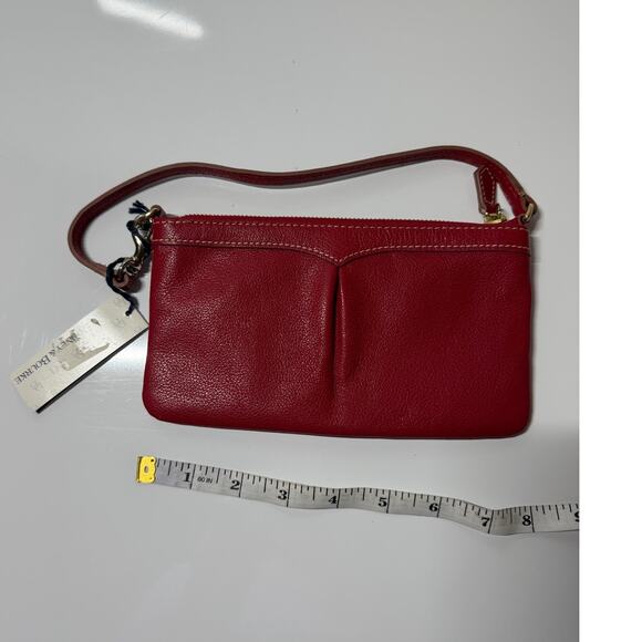 New NWT Dooney & Bourke Red Large Thin Wallet Wristlet 8x4 - Picture 1 of 9